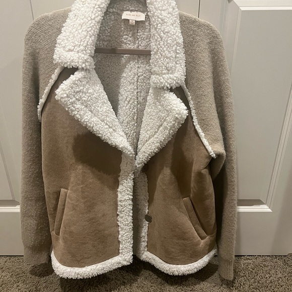 Faux suede Sherpa jacket - Picture 3 of 11